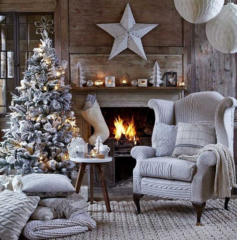 Christmas-living-room-decorating-ideas-11