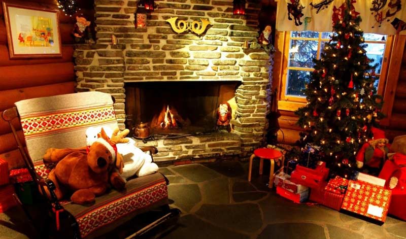 Christmas-living-room-decorating-ideas-6