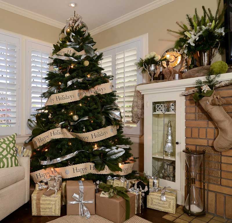 Christmas-living-room-decorating-ideas-8