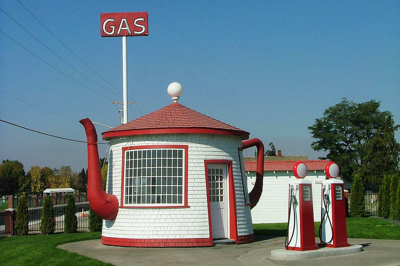 Teapot-Dome-Service-Station-1