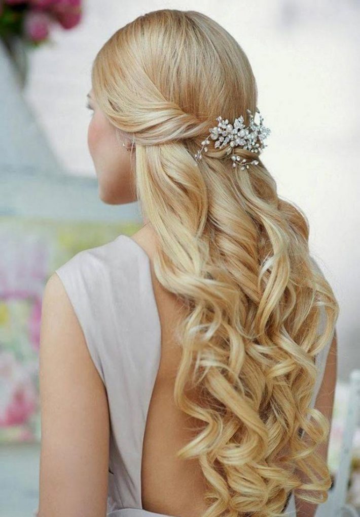 Prom-Night-hairstyles-to-make-you-pretty-5