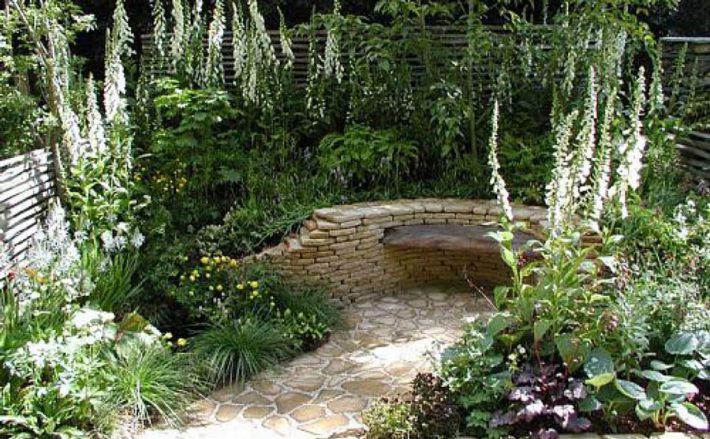 Small-Space-Garden-Ideas-2