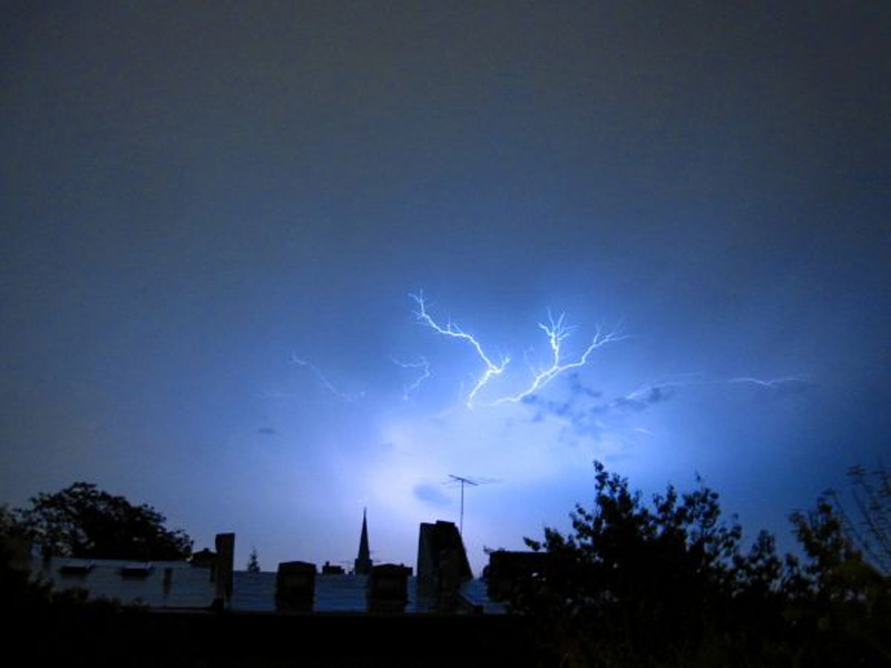 extraordinary natural phenomena lightning