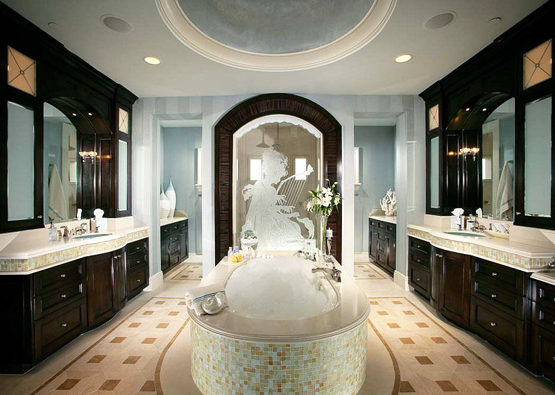 12 Amazing Master Bathrooms Designs