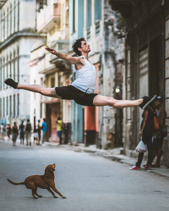 Ballet Dancers On The Streets Of Cuba