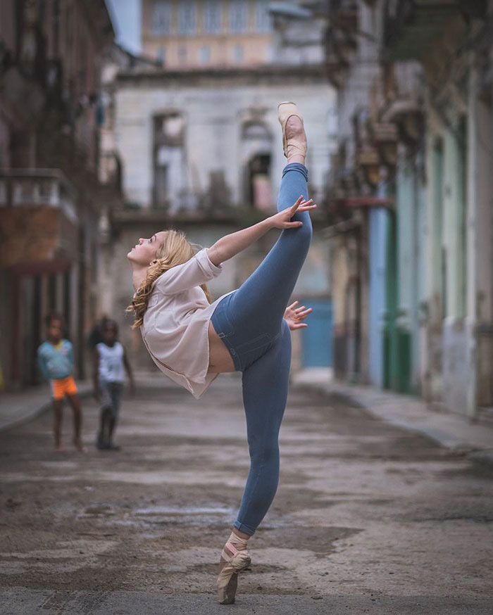 Ballet Dancers On The Streets Of Cuba