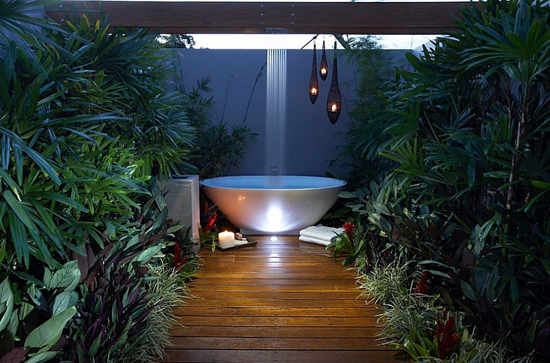  Beautiful Outdoor Bathroom Designs