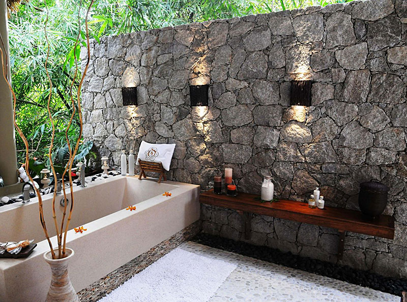  Beautiful Outdoor Bathroom Designs