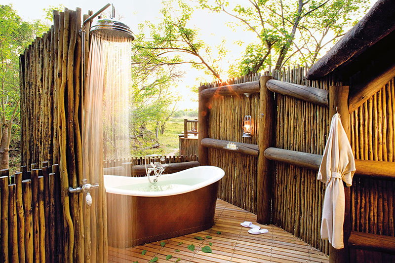  Beautiful Outdoor Bathroom Designs