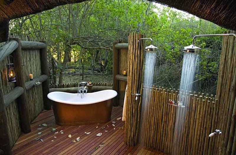  Beautiful Outdoor Bathroom Designs