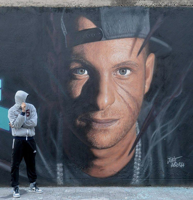 Hyperrealistic Street Art Portraits by Jorit AGOch (7)