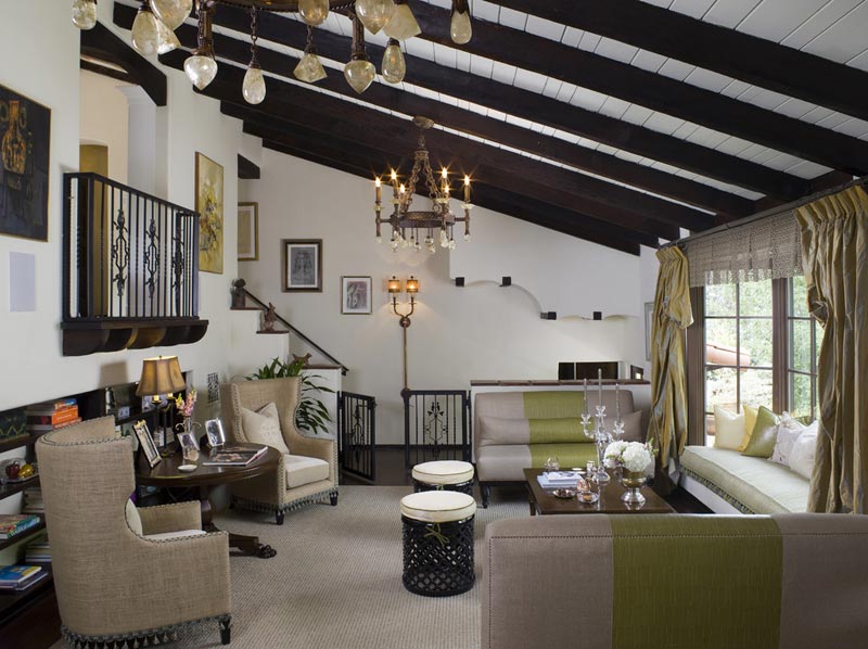 Living Room Designs With Exposed Beams (6)