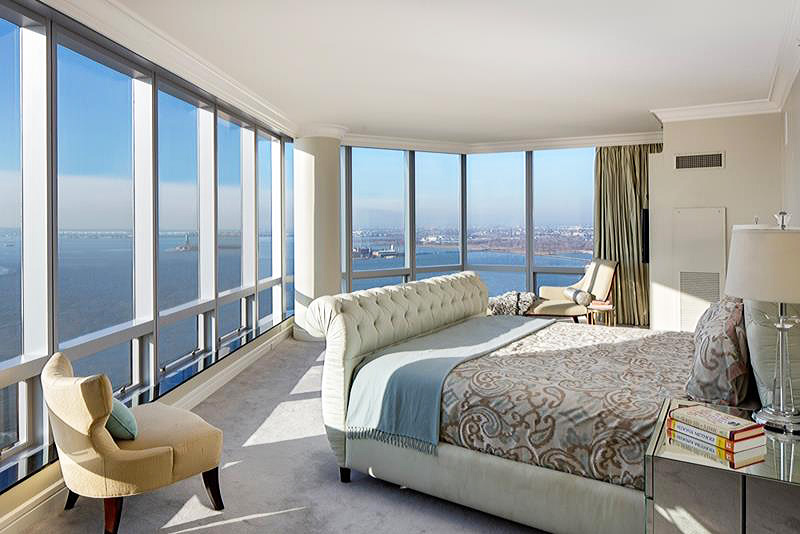Master Bedrooms with Amazing View (1)