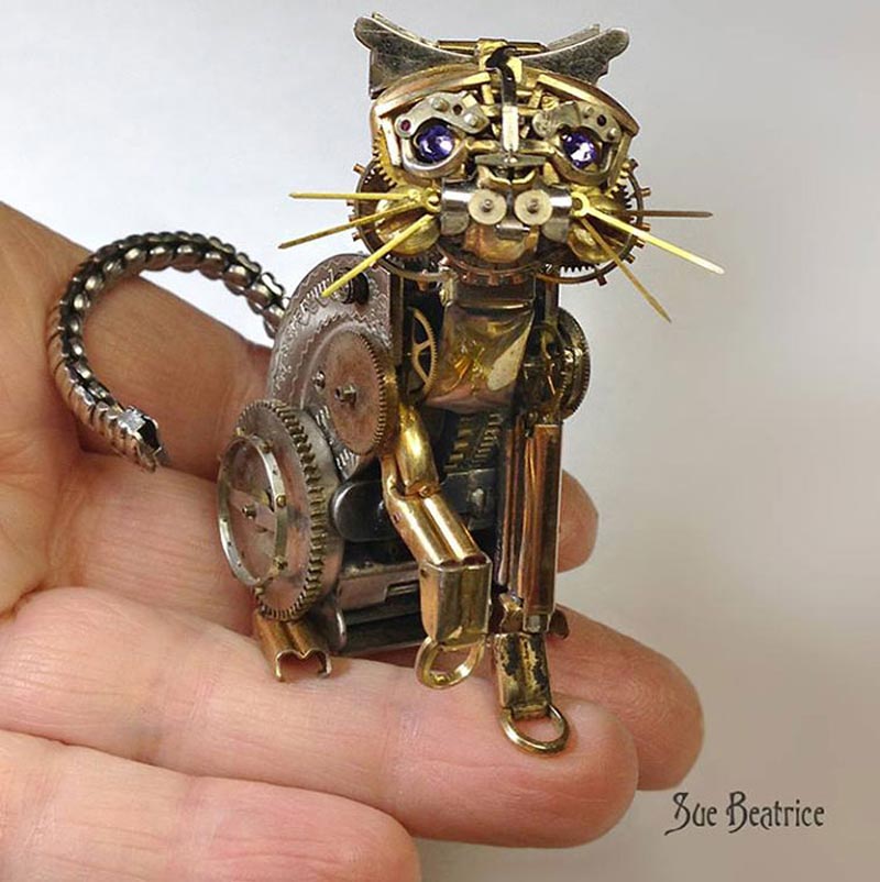 Old Watch Parts Recycled Into Steampunk Sculptures (7)