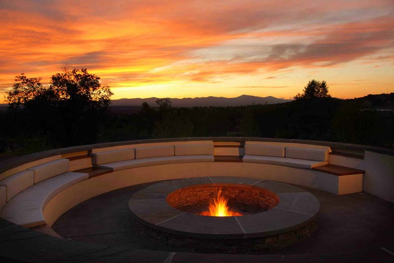 Outdoor Fire Pit Seating Ideas (1)