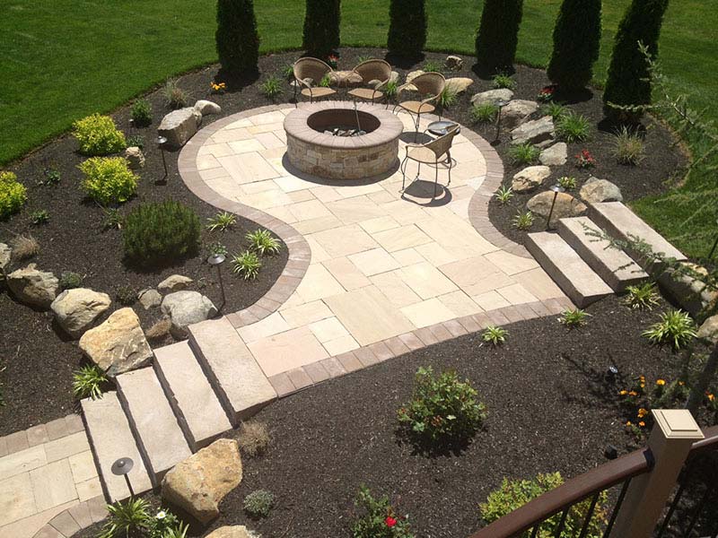 Outdoor Fire Pit Seating Ideas (17)