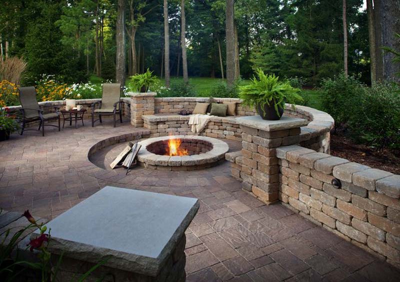 Outdoor Fire Pit Seating Ideas (6)