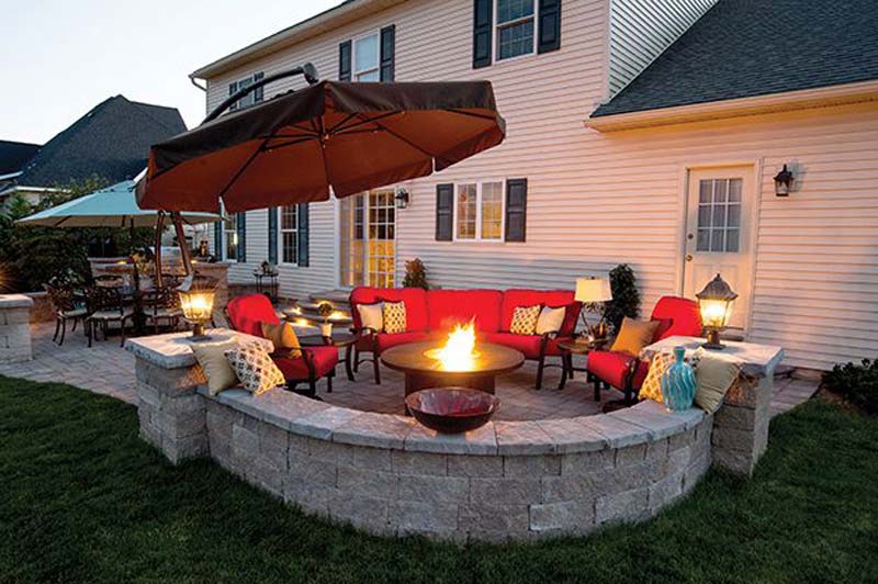 Outdoor Fire Pit Seating Ideas (9)