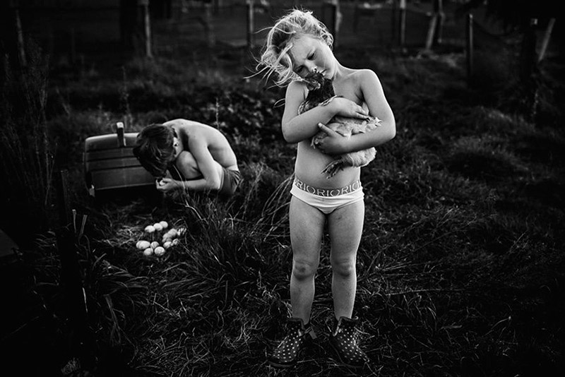 Photographer Mom Documents Her Kids’ Childhood