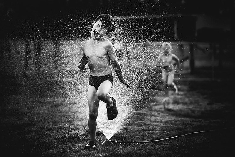 Photographer Mom Documents Her Kids’ Childhood