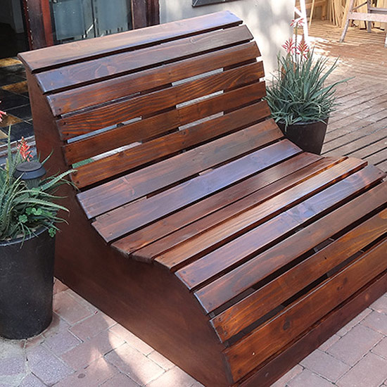 DIY – Garden Love Seat