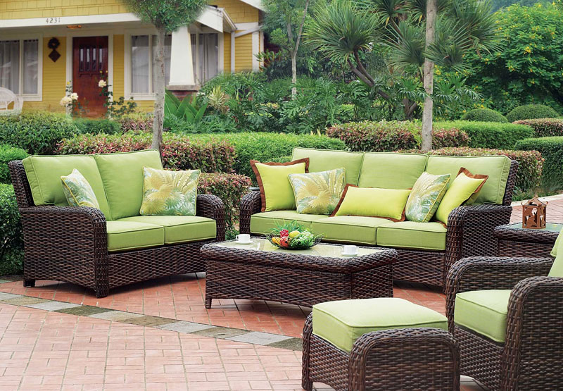 Beauty of Wicker Outdoor Furniture