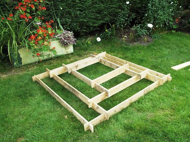 DIY - Pyramid Garden Planter