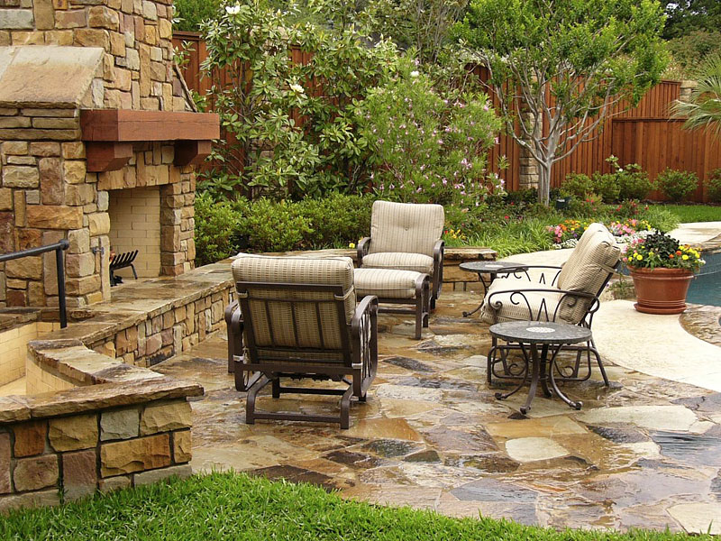 Inspiring Outdoor Fireplace Ideas