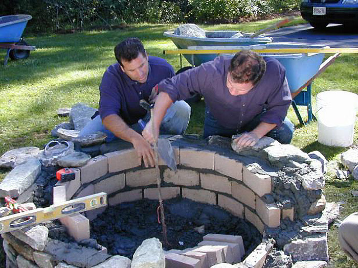DIY - Stone Fire Pit for Your Garden