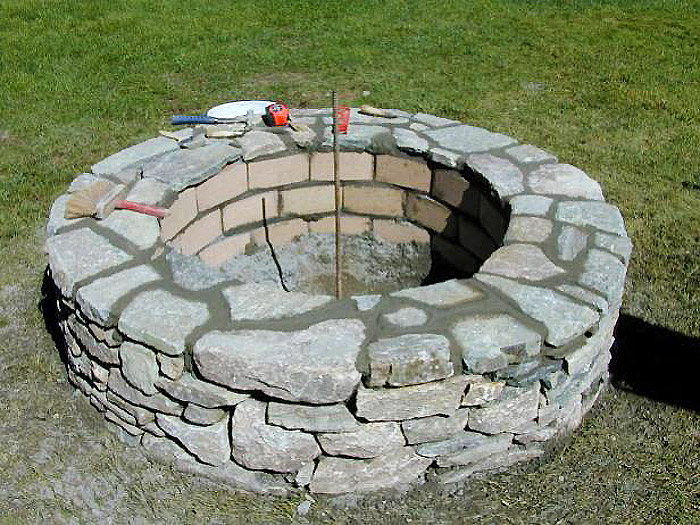 DIY - Stone Fire Pit for Your Garden