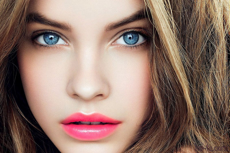 How to Pick the Best Eyeliner for Your Eye Color