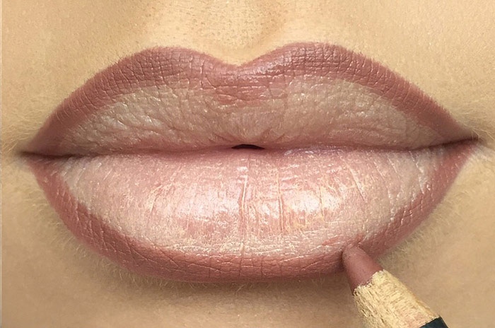 Contour Your Lips: Step-by-Step Guide