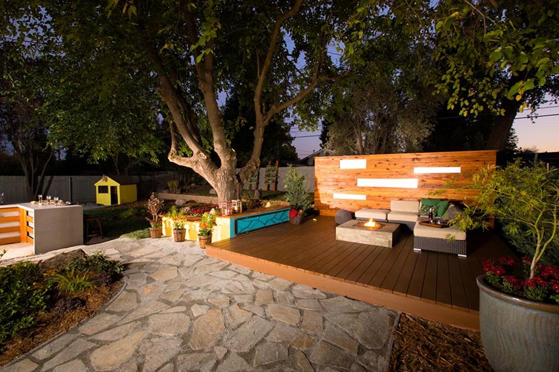Ideas and Tips for Custom Front Yard and Backyard Decks