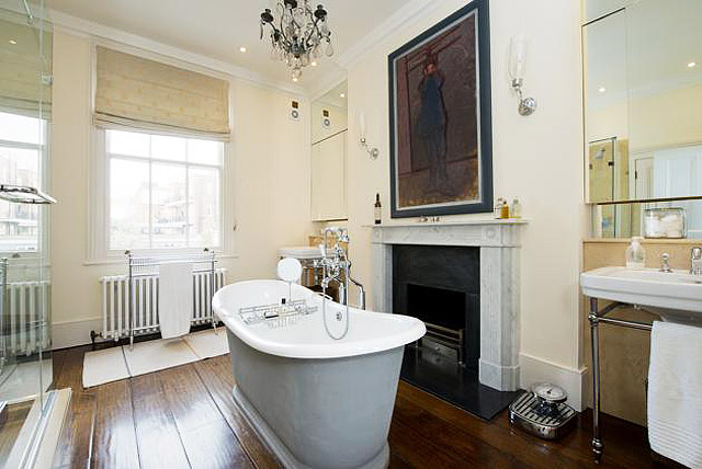 12 Luxurious Bathrooms You Have To See