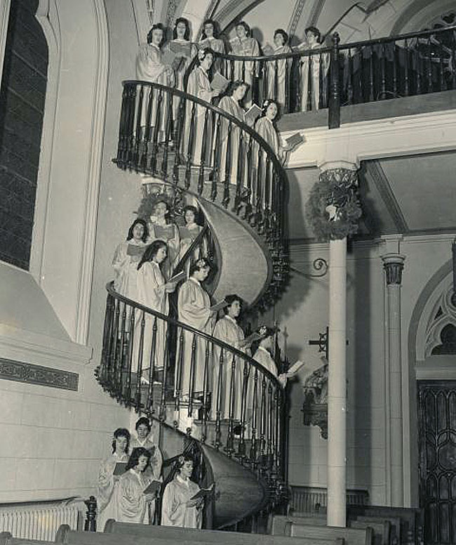 Loretto Chapel: Unreal Staircase of Saint Joseph