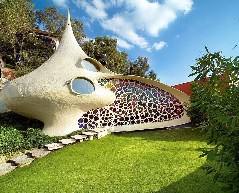 Top 12 World’s Strangest Buildings