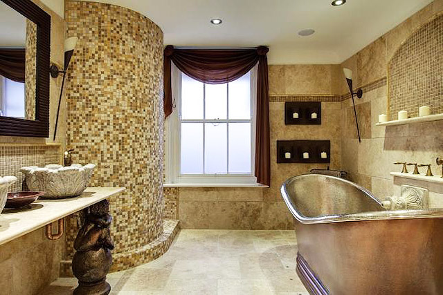 12 Luxurious Bathrooms You Have To See