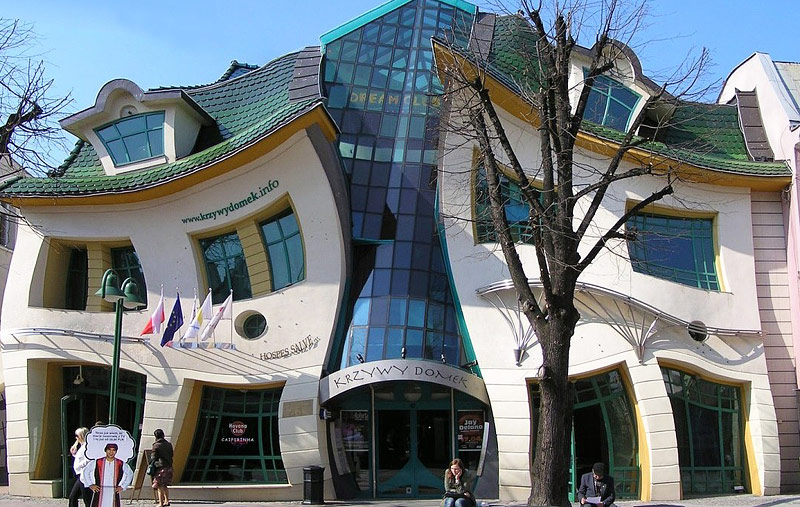 Top 12 World’s Strangest Buildings