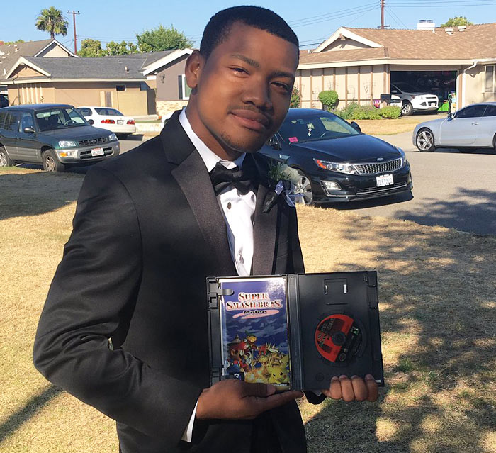 Student Brings Video Game To Prom As His Date