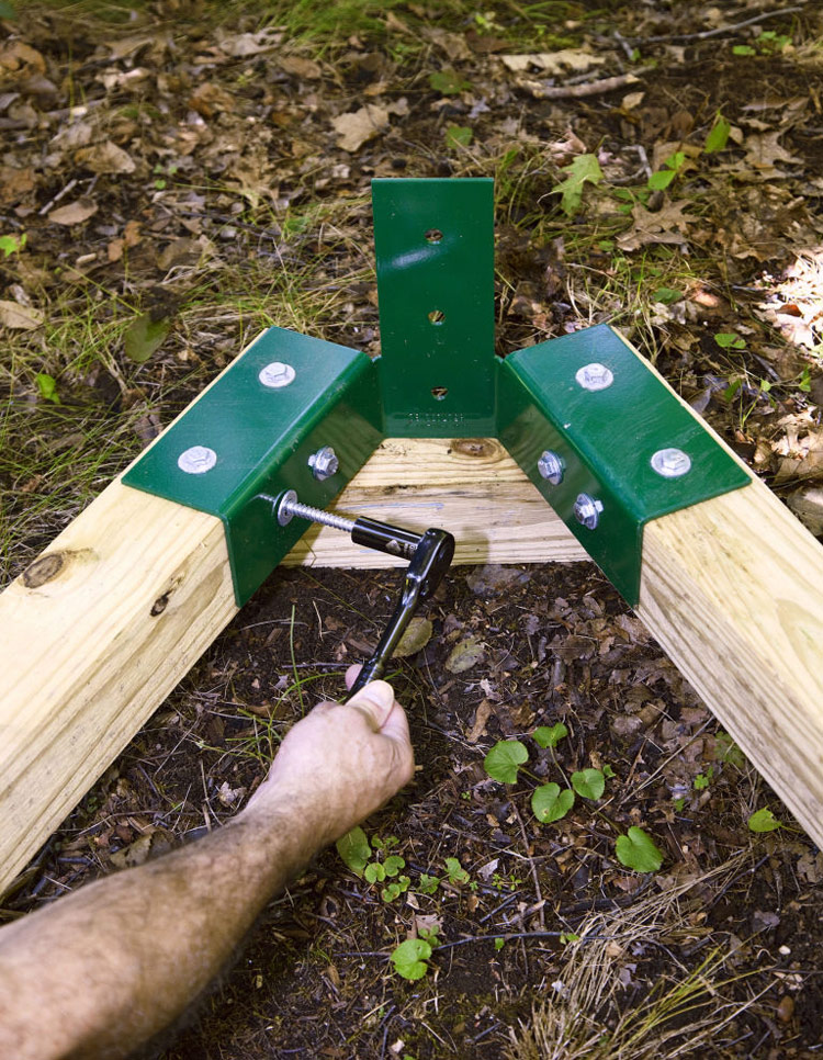 DIY - Backyard Wooden Swing Set