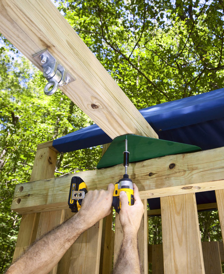 DIY - Backyard Wooden Swing Set