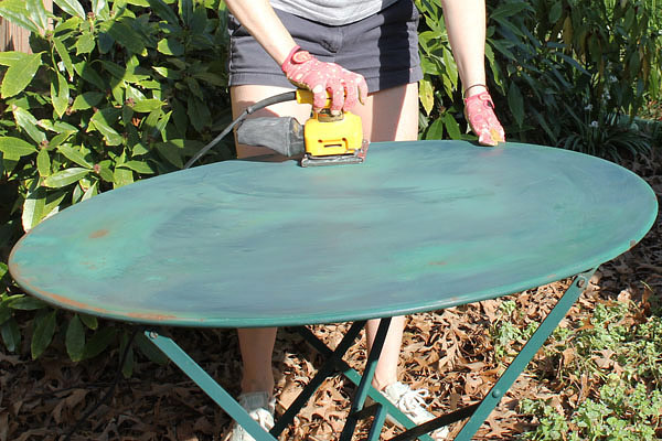 How to Paint Outdoor Furniture?
