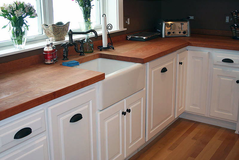 Top 10 Kitchen Countertops: Prices, Pros & Cons