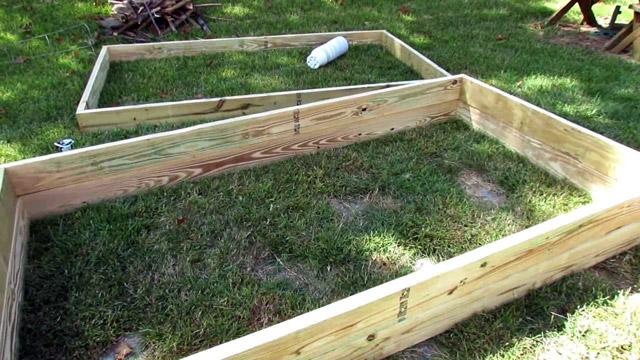 DIY Gardening Ideas - 4 Easy to Make Garden Raised Beds