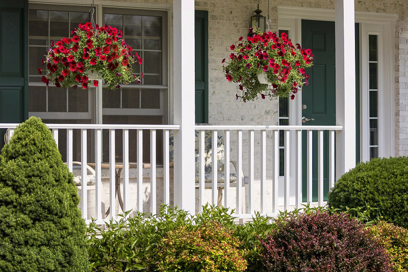 Clever Ideas for Decorating Your Porch 