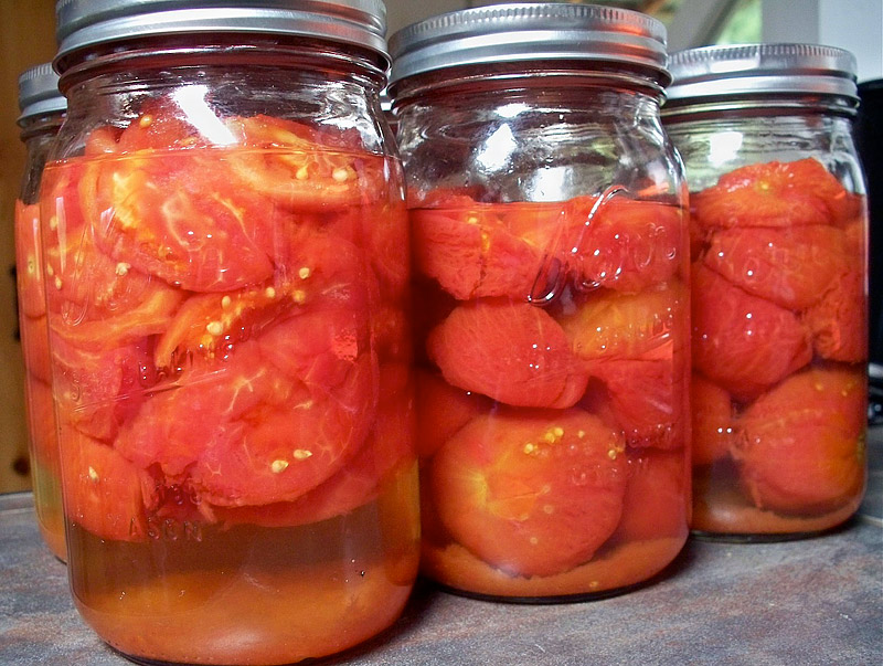 How to Easily Can Tomatoes at Home