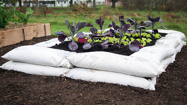 DIY Gardening Ideas - 4 Easy to Make Garden Raised Beds