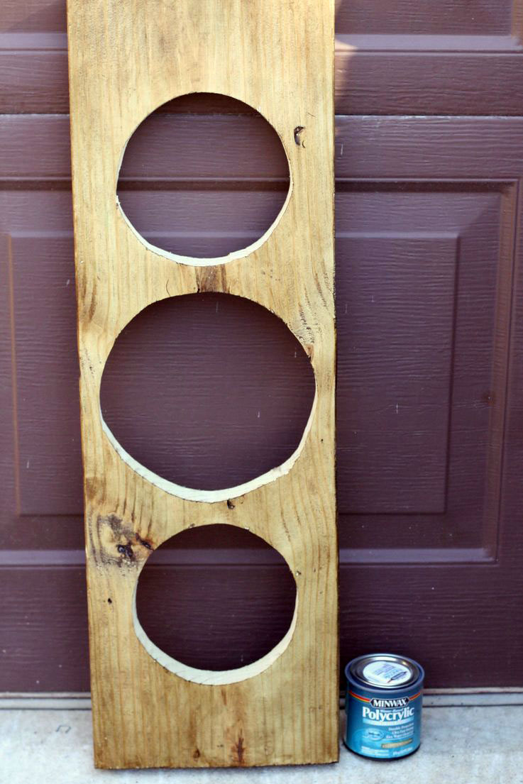 DIY - How to Make an Elevated Dog Feeder