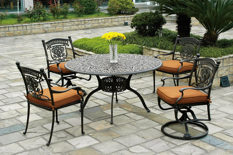 Style Your Yard With Patio Furniture