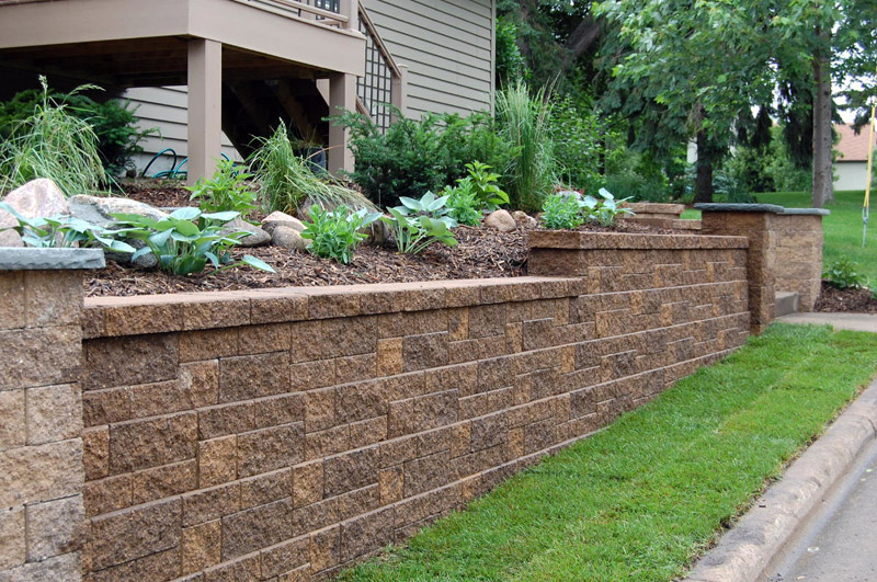 What You Need to Know About Retaining Wall Material